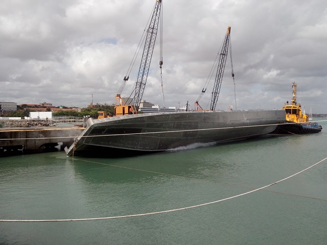 Virada Casco 646 - Barcas (Setrans)